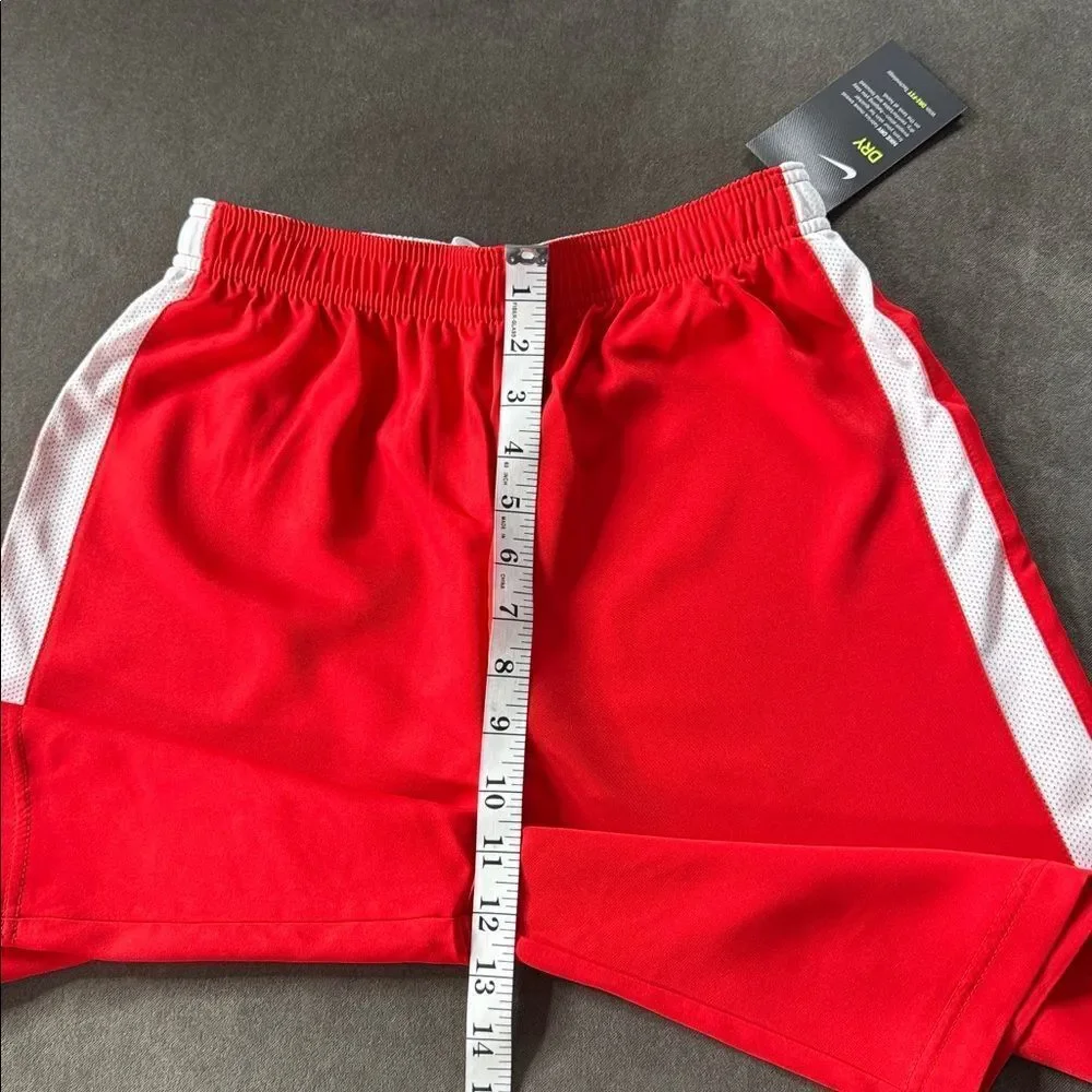 Nike Youth Unisex Red Sport Shorts Dry 894129-657 Size XL NWT